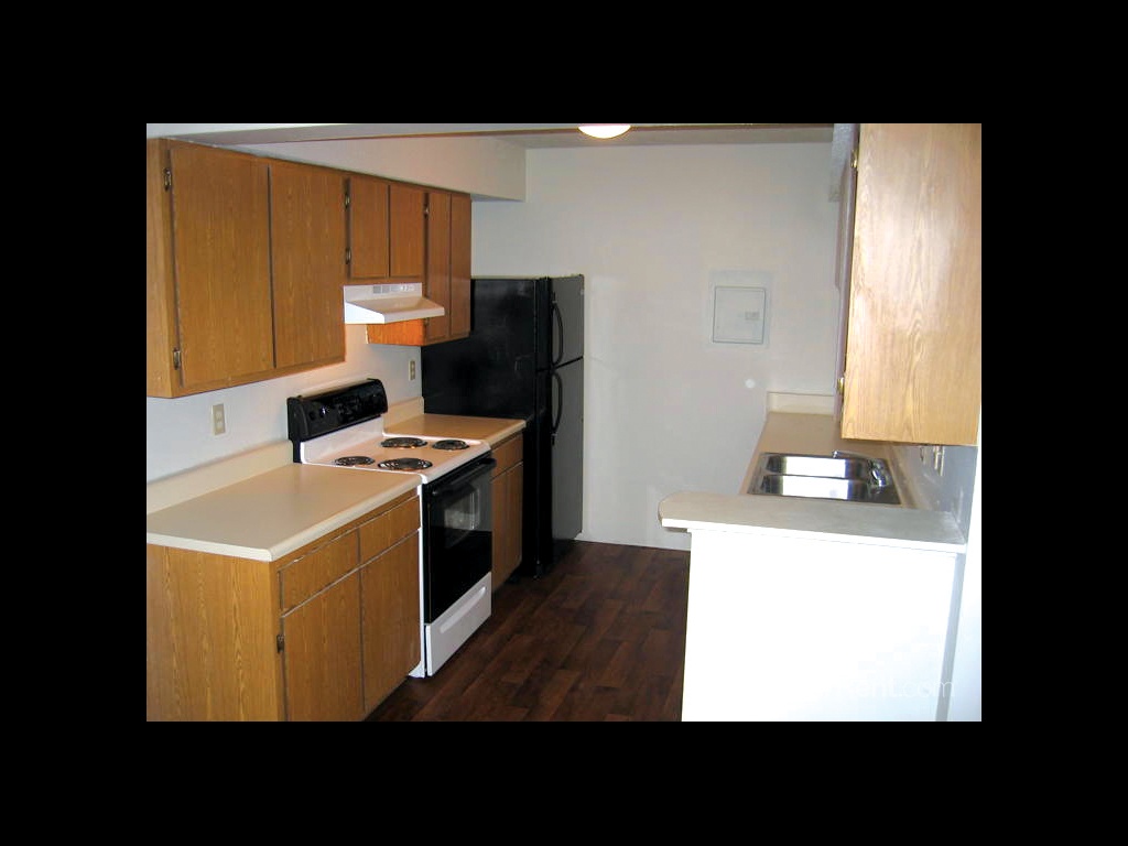 canyon creek apartments