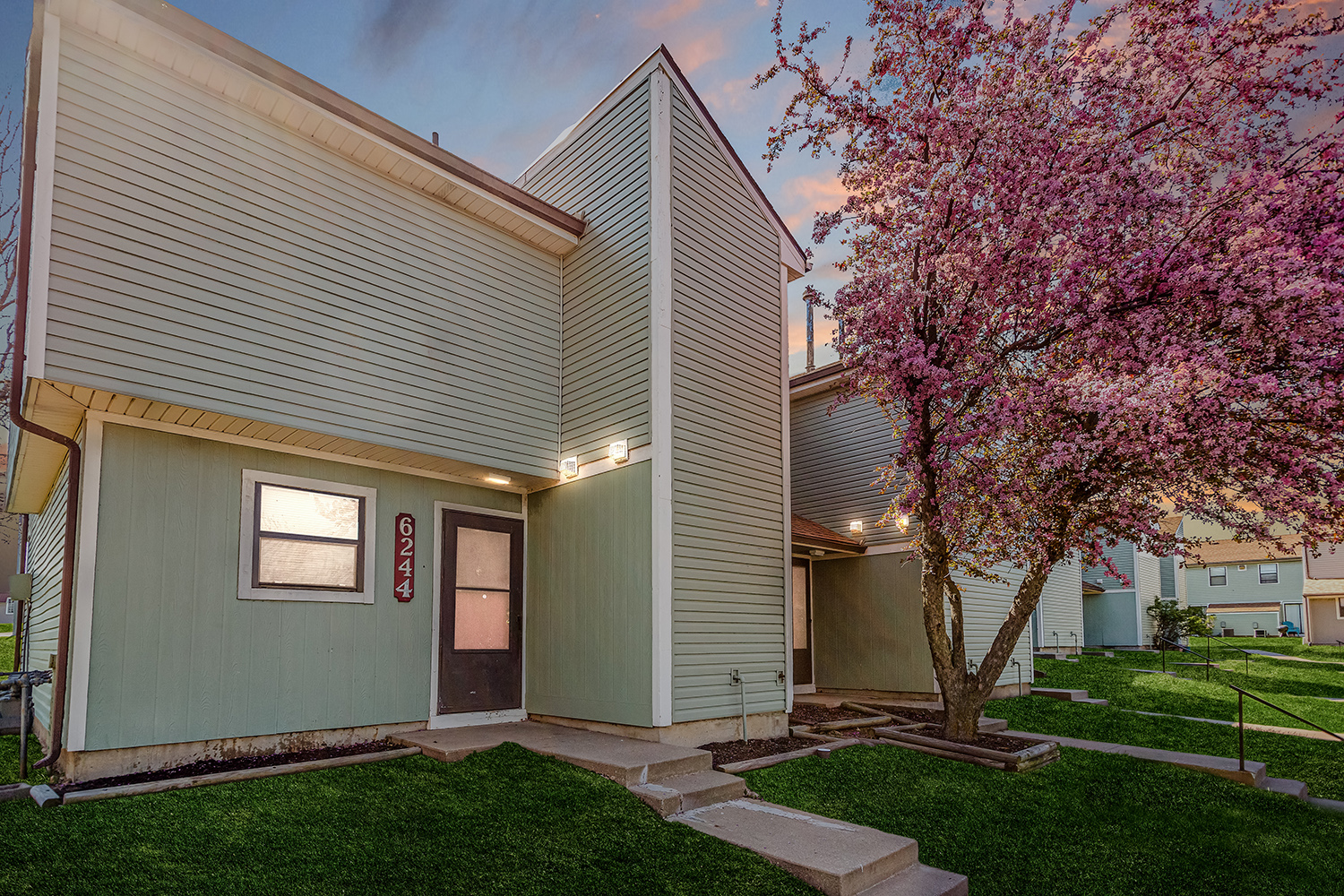 02044W/f, image size:1500x1000